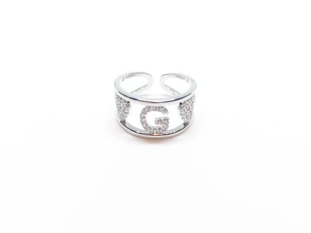 anello con iniziale del nome lettera g