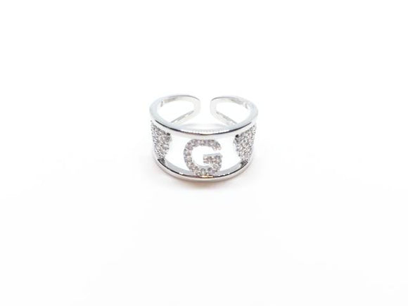 anello con iniziale del nome lettera g