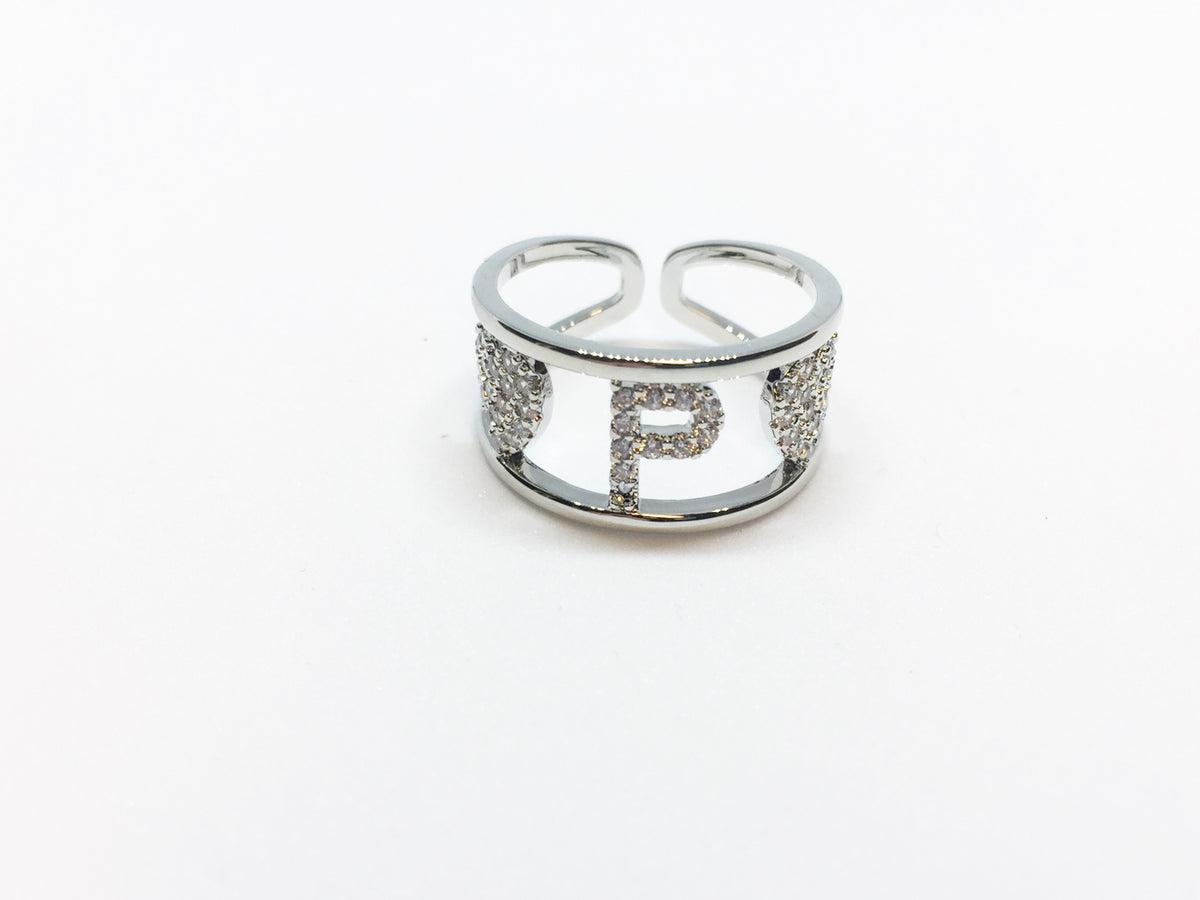 anello con iniziale del nome lettera p