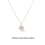 Collana iniziale lettera bombata in acciaio inossidabile colore oro e strass