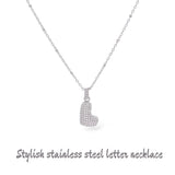 Collana iniziale lettera bombata in acciaio inossidabile colore argento e strass