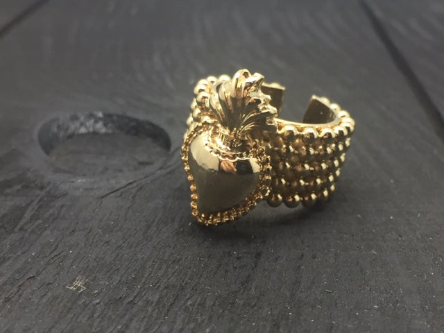 Anello sacro new arrivals