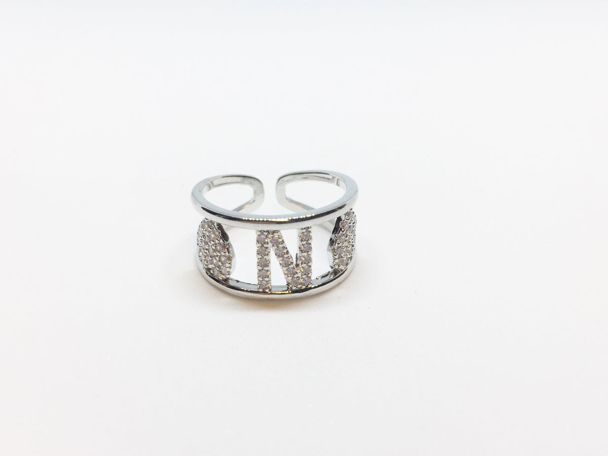 anello con iniziale del nome lettera n