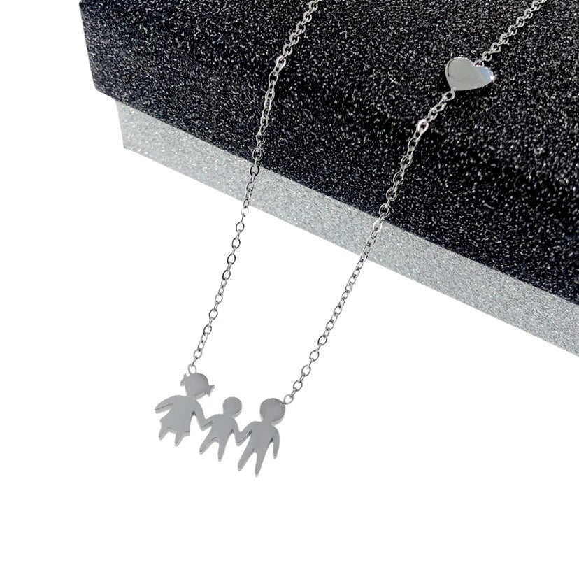Collana famiglia con cuoricino in acciaio inossidabile