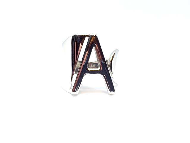 anello lettera iniziale del nome a