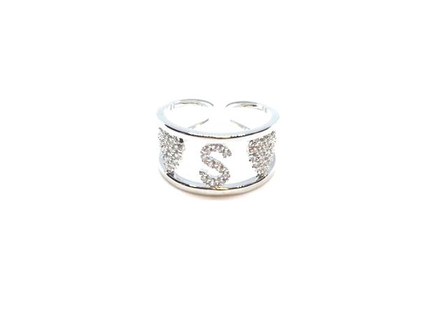 anello con iniziale del nome lettera s